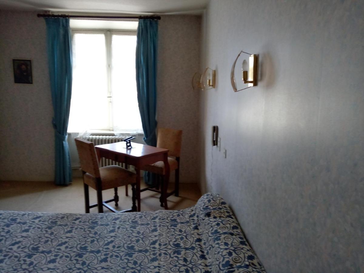 Chambres D'Hotes Des Voyageurs Magnac-Bourg Bagian luar foto